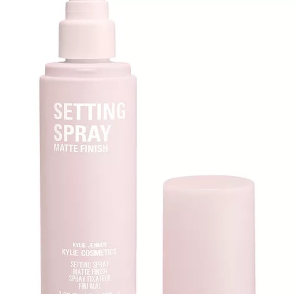 Kylie Cosmetics Matte Finish Setting Spray - Soft Pink